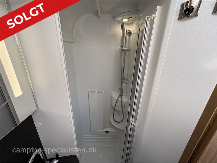 Adria Coral Plus S 670 SLT Alde centralvarme